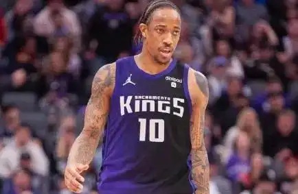 nba得分王排行榜_历史最高得分球员_nba现役球员得分排名