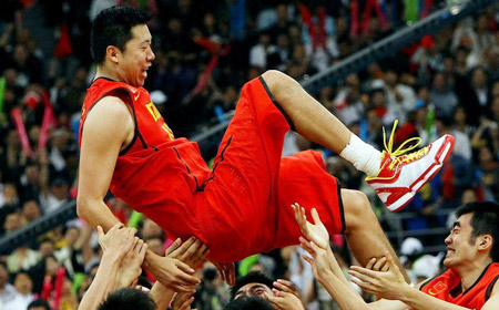 王治郅改年龄事件_nba修改球员年龄_NBA选秀年龄规定