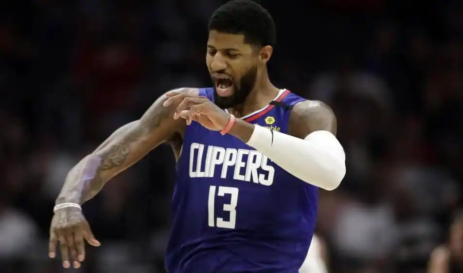 nba年薪最高的是谁_福布斯NBA球员收入榜_:NBA球员收入排名