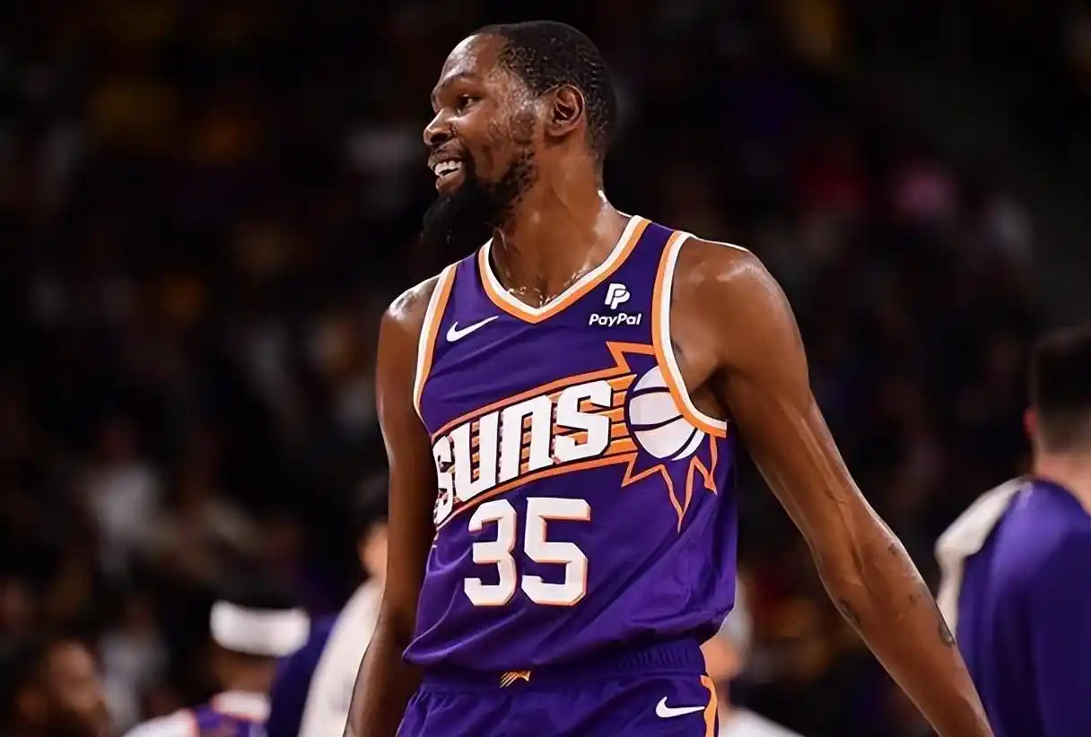 :NBA球员收入排名_福布斯NBA球员收入榜_nba年薪最高的是谁