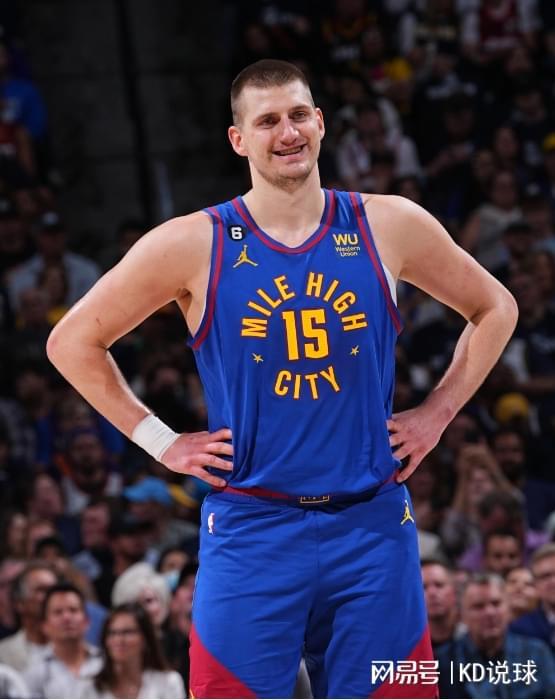 nba球星历史地位排名_NBA白人球员最厉害的前十名球星_NBA历史上伟大的白人球星