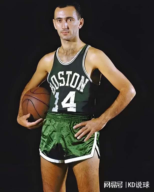 NBA历史上伟大的白人球星_nba球星历史地位排名_NBA白人球员最厉害的前十名球星