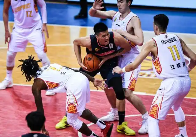 cba广东东莞银行主场_深圳马可波罗CBA比赛 2018-2019赛季 广东东莞银行球员表现