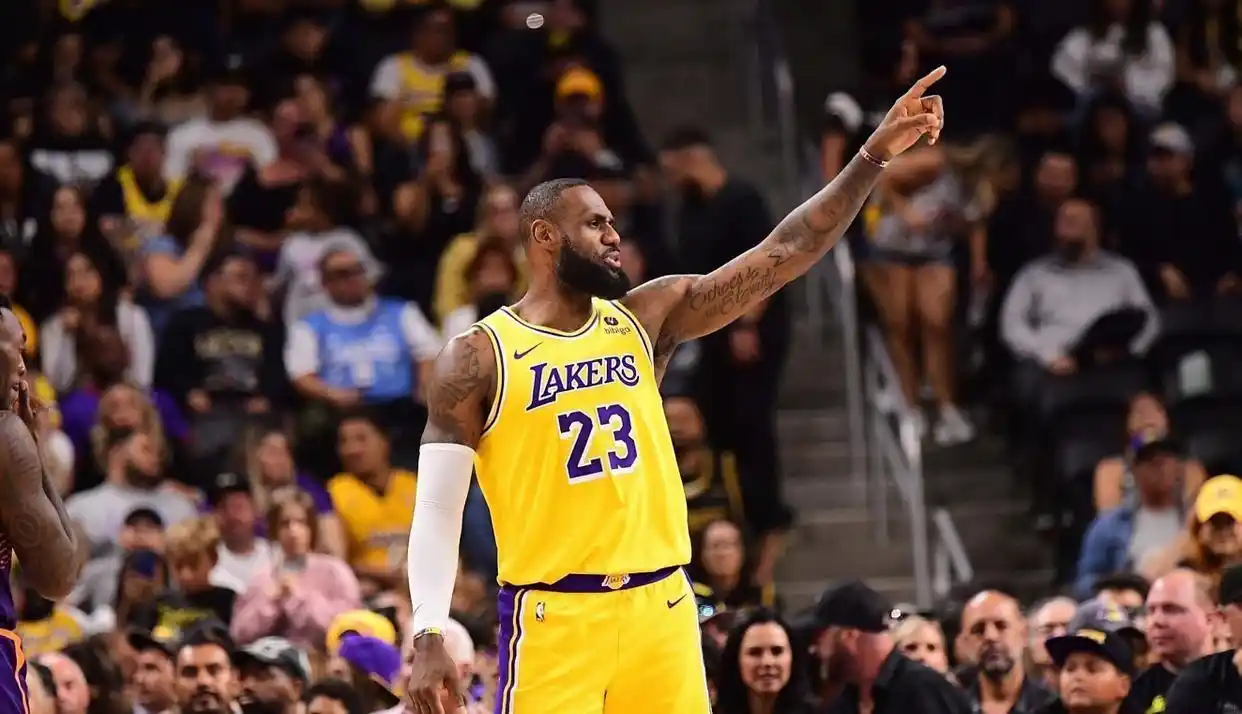 nba年薪最高的是谁_NBA球员合同分析_:NBA现役总收入最高球员