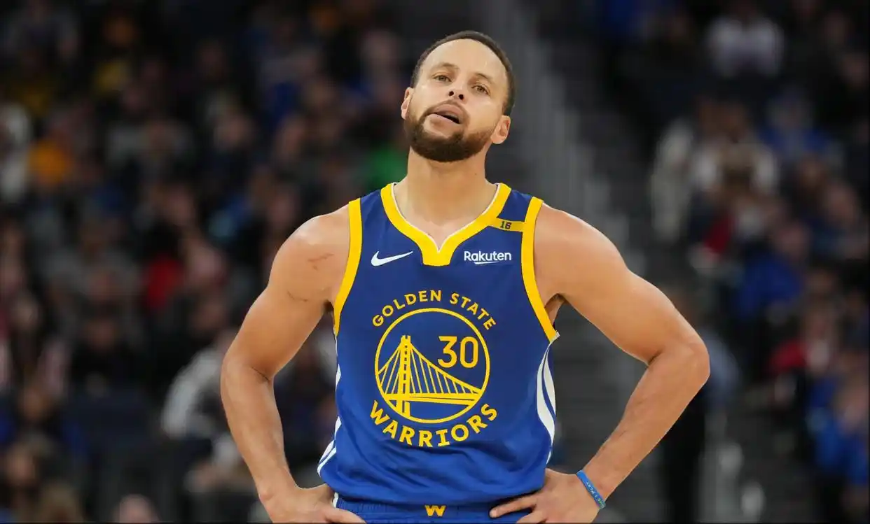 nba球员三分排名_2025年NBA常规赛三分球排行榜 安东尼·爱德华兹 马利克·比斯利
