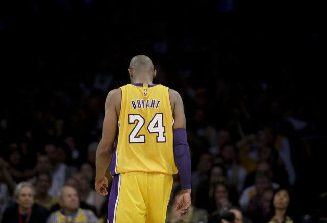 nba科比最后一场比赛_科比最后一场常规赛60分_科比最后一场季后赛数据
