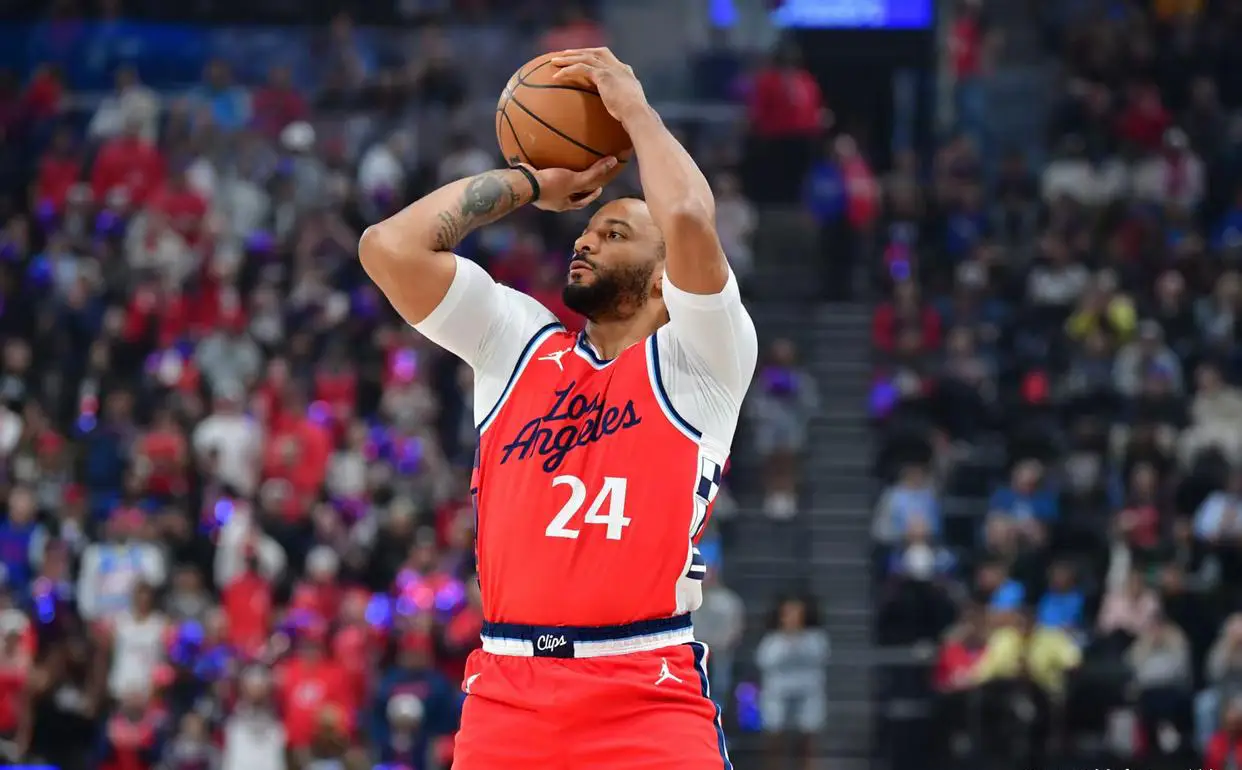 NBA常规赛快船马刺比赛结果_洛杉矶快船队近期战绩分析_nba马刺对快船