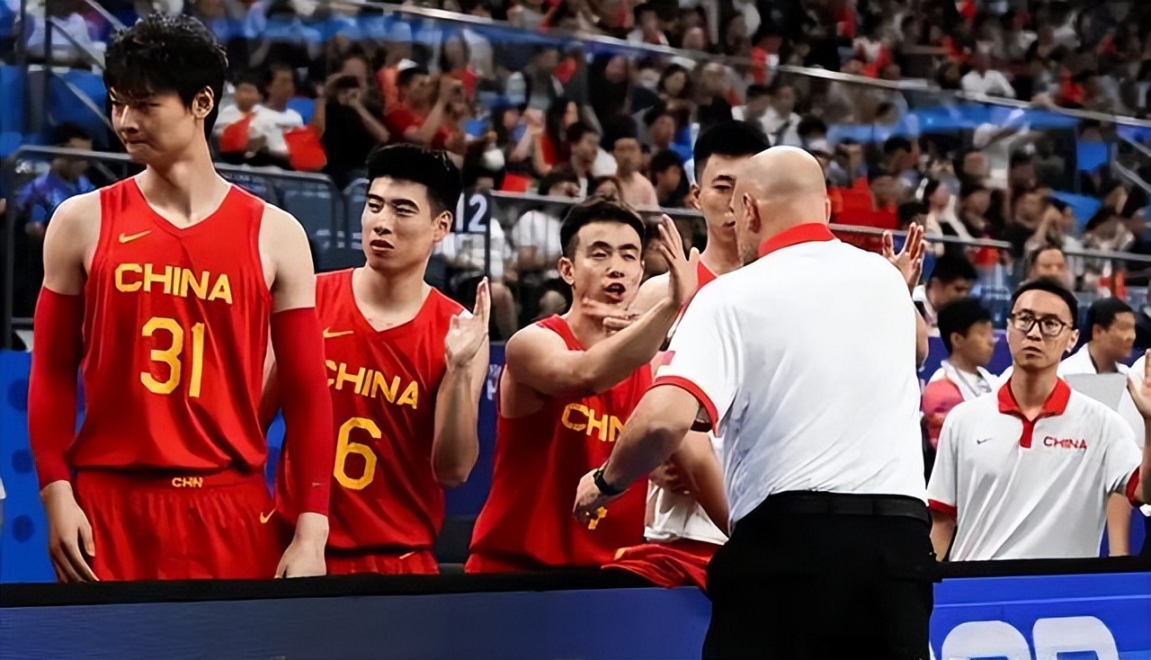 姚明nba学校_姚明 NBA 成名战_姚明 退役 生涯
