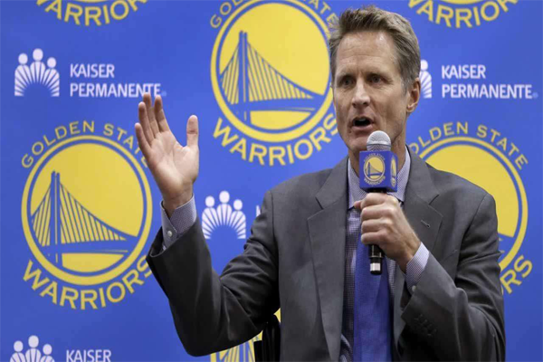 库里被粉丝奉为NBA现役三分王实则另有其人速看前十神射手