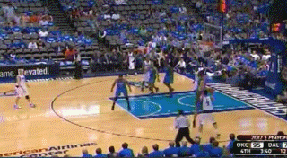 易建联10佳球nba_易建联篮球成就_易建联NBA职业生涯