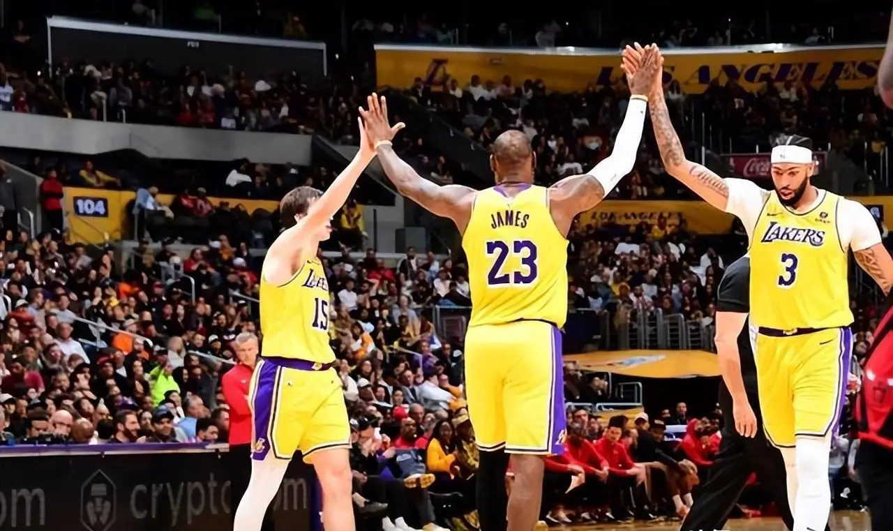 前十名球队分析_NBA最新球队实力排名_nba火箭队排名