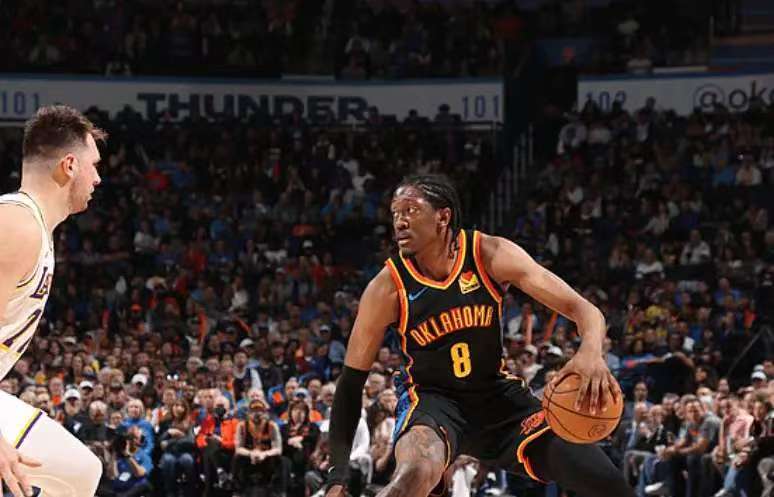 nba雷霆vs湖人季后赛_NBA湖人对阵雷霆比赛分析_雷霆是否放水分析