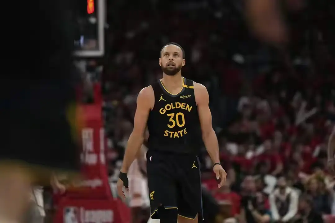 文班NBA排名分析_nba排名球员_NBA西部前十球员排名