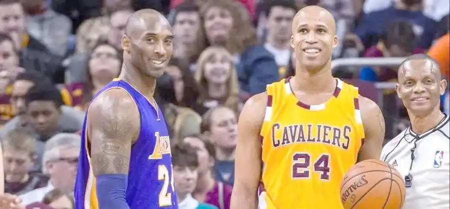 最受欢迎nba球星_德克诺维茨基人缘分析_:NBA最受欢迎球员排名