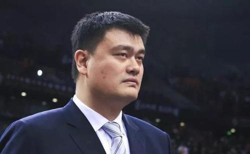 姚明身高遗传因素_姚明身高在nba_姚明父母篮球背景