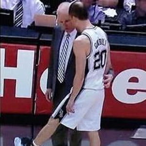 NBA球员多久换一次球鞋_乔丹为什么每场换鞋_nba球员穿的球鞋