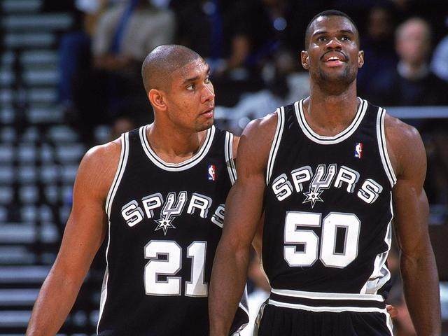火箭奥拉朱旺桑普森双塔_NBA历史最强双塔组合_nba最强双塔