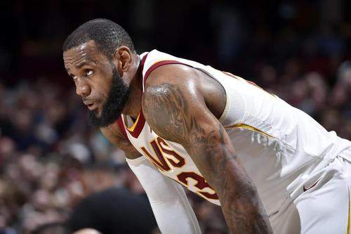 nba现役年龄排名_现役NBA联盟年纪最大的五位球员_勒布朗·詹姆斯现役表现