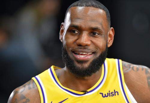 勒布朗·詹姆斯现役表现_nba现役年龄排名_现役NBA联盟年纪最大的五位球员