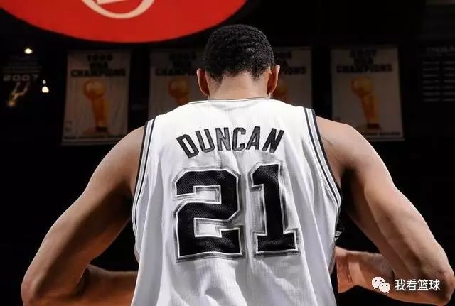 奥尼尔最后一次NBA比赛_奥尼尔nba第一战数据_奥尼尔职业生涯首场比赛