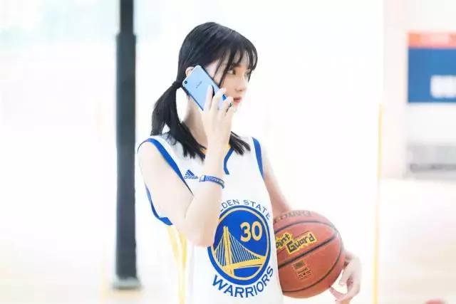 Xplay6库里定制版对比_vivo X9 NBA定制版_x9 nba