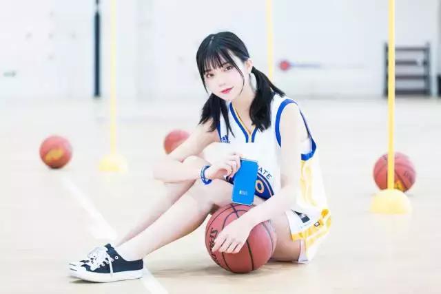 Xplay6库里定制版对比_vivo X9 NBA定制版_x9 nba