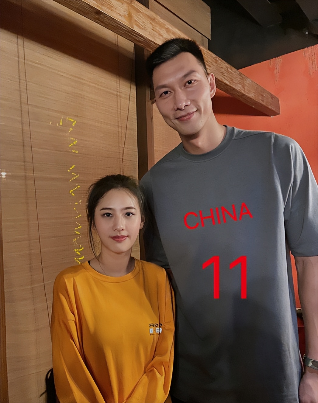 易建联cba最高分_易建联退役_易建联NBA生涯数据
