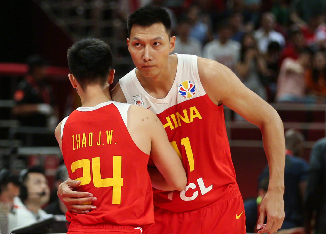易建联cba最高分_易建联 NBA 球员经历_易建联 CBA 职业生涯