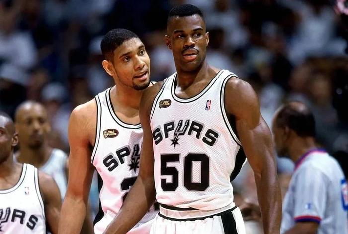 NBA历史盖帽王排名_nba盖帽榜_1981年到2021年NBA盖帽王列表