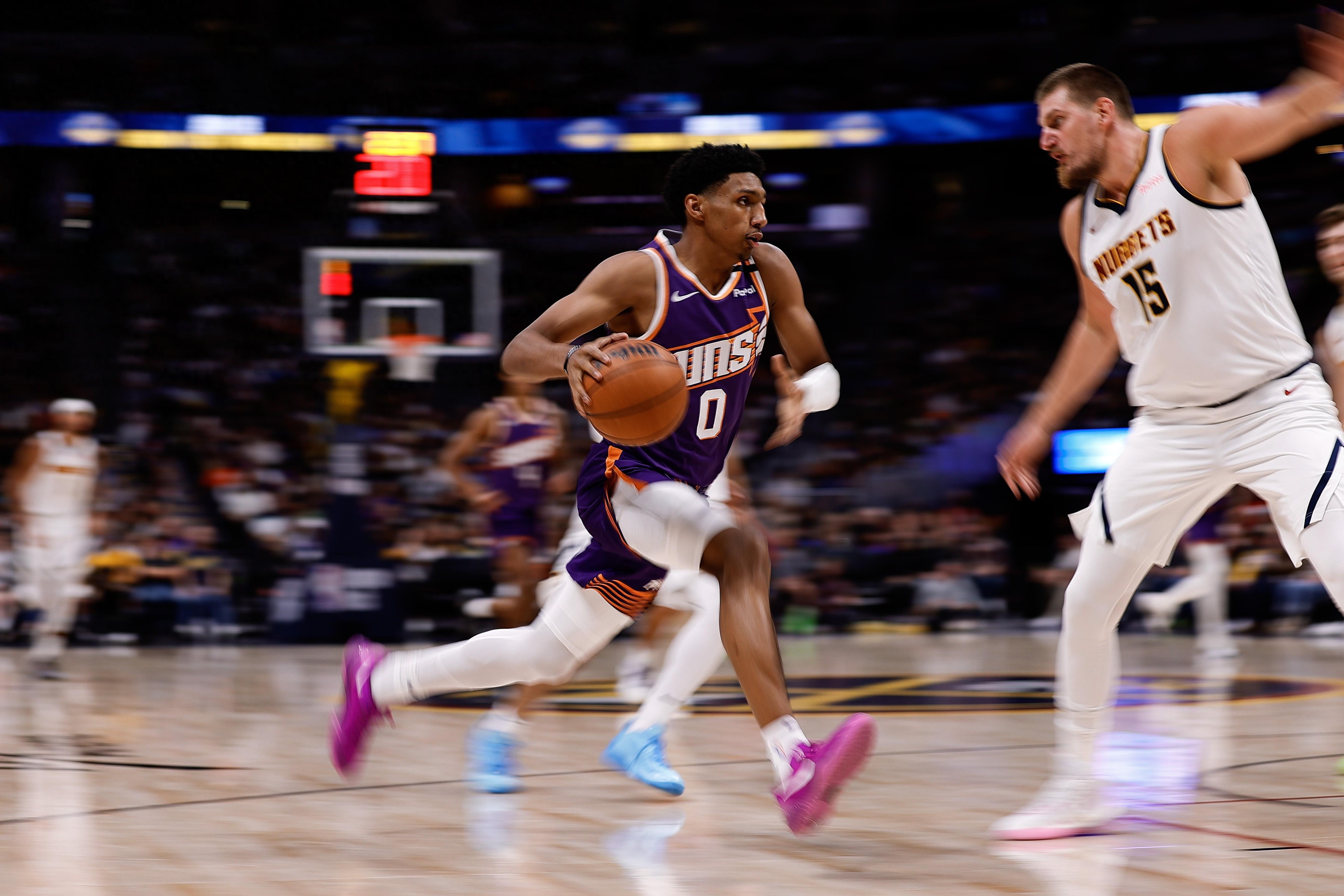 NBA季前赛太阳缺阵击败掘金 约基奇21分难救主 新秀邓恩闪耀全场_114NBA_掘金内线统治力对决太阳三分雨战术 新老球员季前赛表现分析
