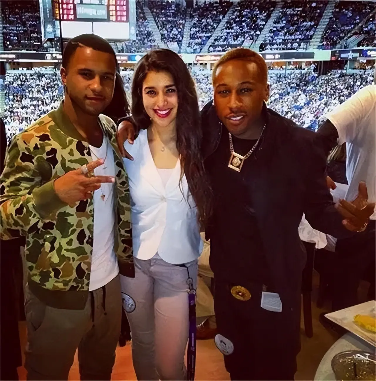 nba国王队老板的女儿_:NBA球队老板女儿_阿佳丽拉纳戴夫
