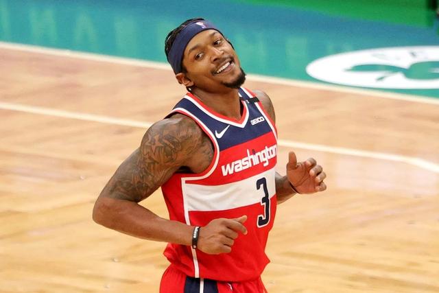 NBA第一阶段全明星投票统计_nba全明星赛票数_杜兰特詹姆斯票数对比