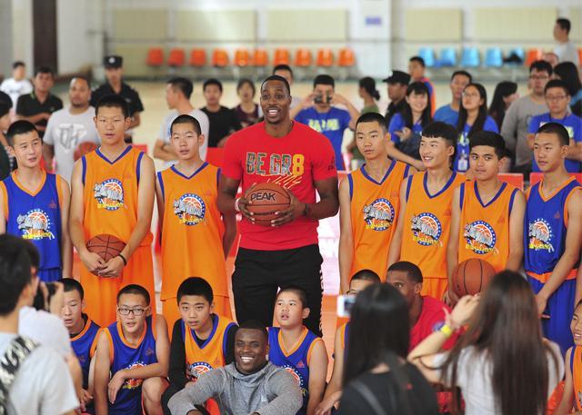 中国球员留CBA原因分析_中国去nba的球员_:NBA中国球员发展差距