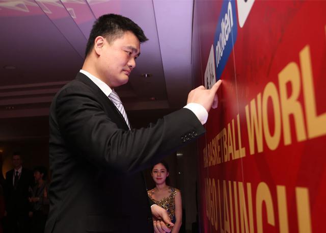 中国去nba的球员_中国球员留CBA原因分析_:NBA中国球员发展差距