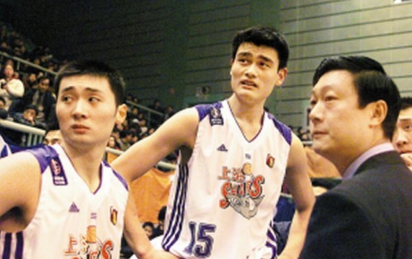  刘炜 国家队 时代 _2002cba_刘炜 生涯回顾 