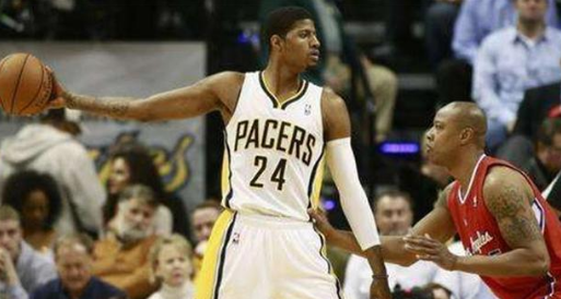 nba球员抓球_NBA球星单手抓球_小球时代球星单手抓球风采