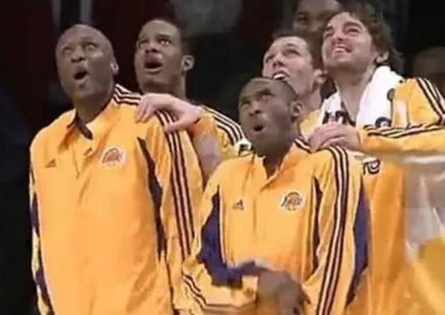 NBA弹跳最好的4个球星，卡特排第一