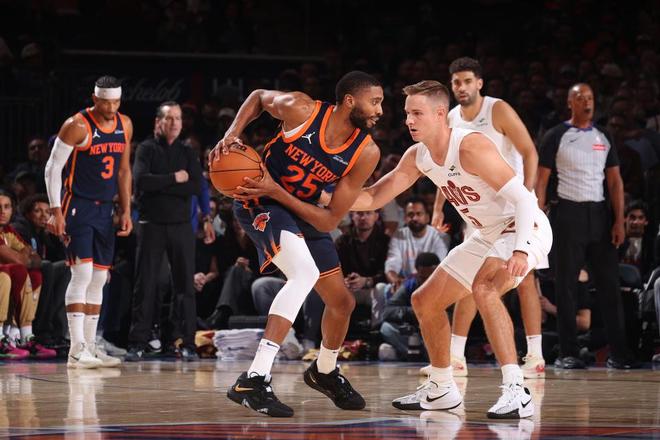 骑士末节反超尼克斯比赛回顾_NBA常规赛骑士尼克斯比赛结果_nba常规赛骑士对尼克斯