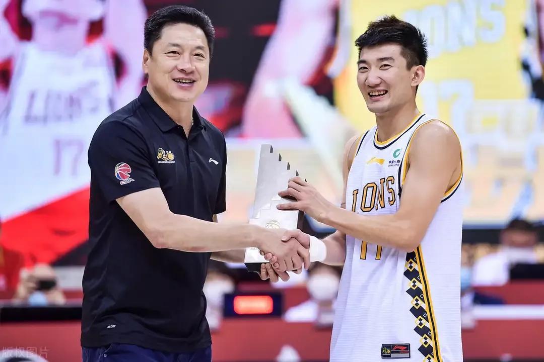 李春江执教风格分析_李春江不再担任广厦主帅_cba广厦李春江