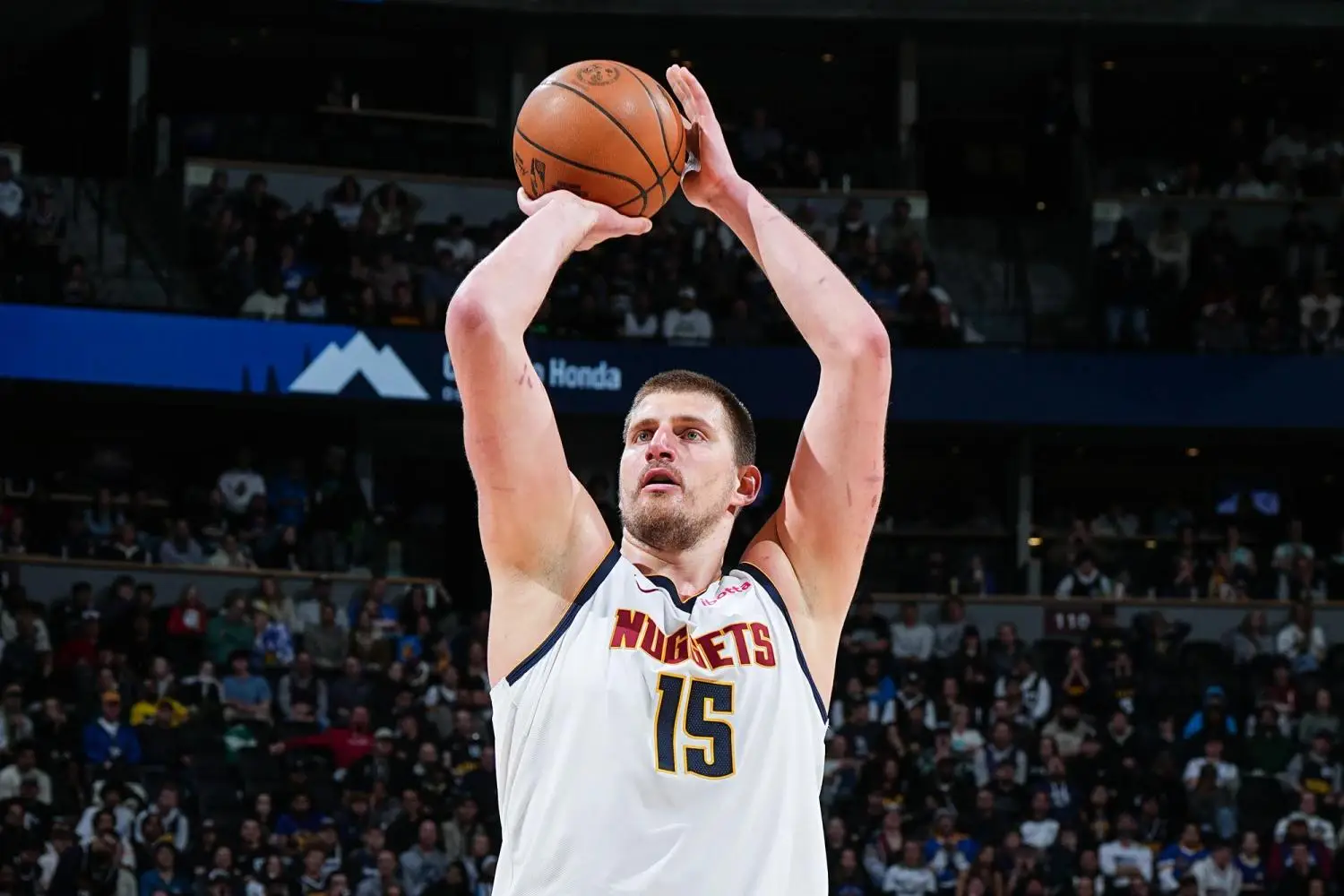 NBA新赛季西部10大球星名单公布哈登落选约基奇居首