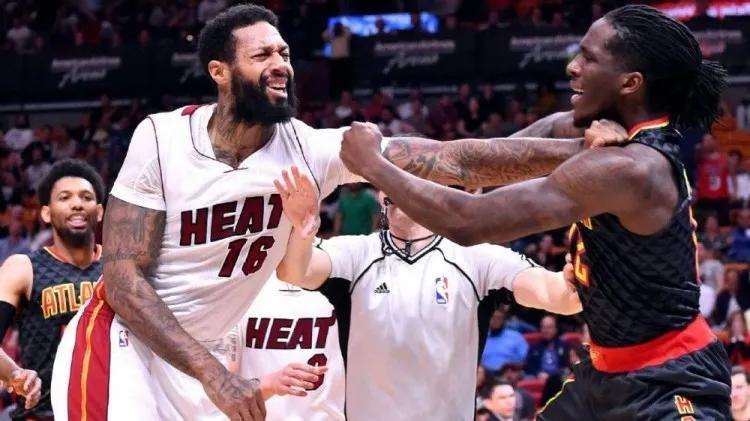 nba与詹姆斯打架_詹姆斯约翰逊自由搏击_詹姆斯约翰逊打架视频