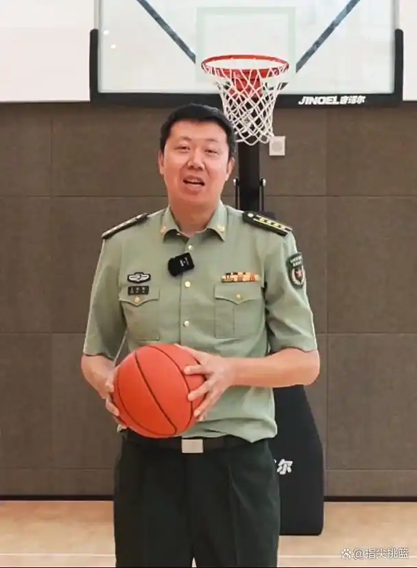 中国NBA球员薪资_CBA球员薪资对比_cba球员薪资