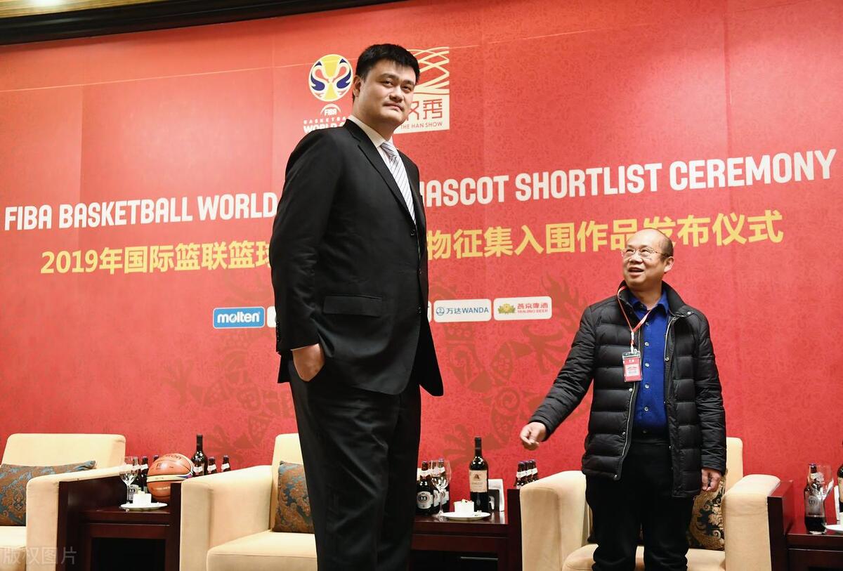姚明 童年故事_姚明 早期成长经历_姚明nba成长
