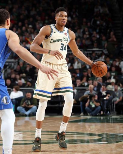 励志板凳球员案例_nba板凳球员实力_NBA板凳球员逆袭成巨星