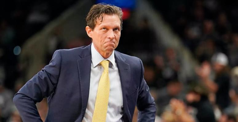 NBA历史上十大主教练排名_nba主教练排名_菲尔杰克逊雷德阿尔巴赫格雷格波波维奇