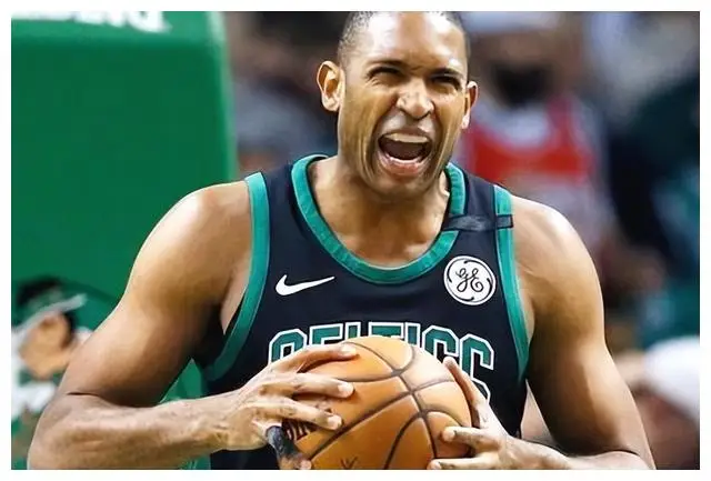 NBA历史篮板王排名_NBA最强篮板_现役NBA篮板数量排名前十球员