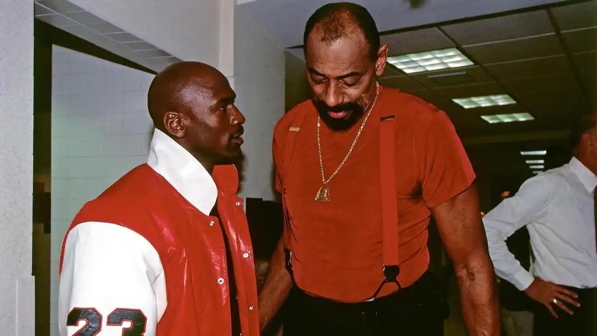 连续篮板王NBA历史_nba得分王榜_连续得分王NBA历史