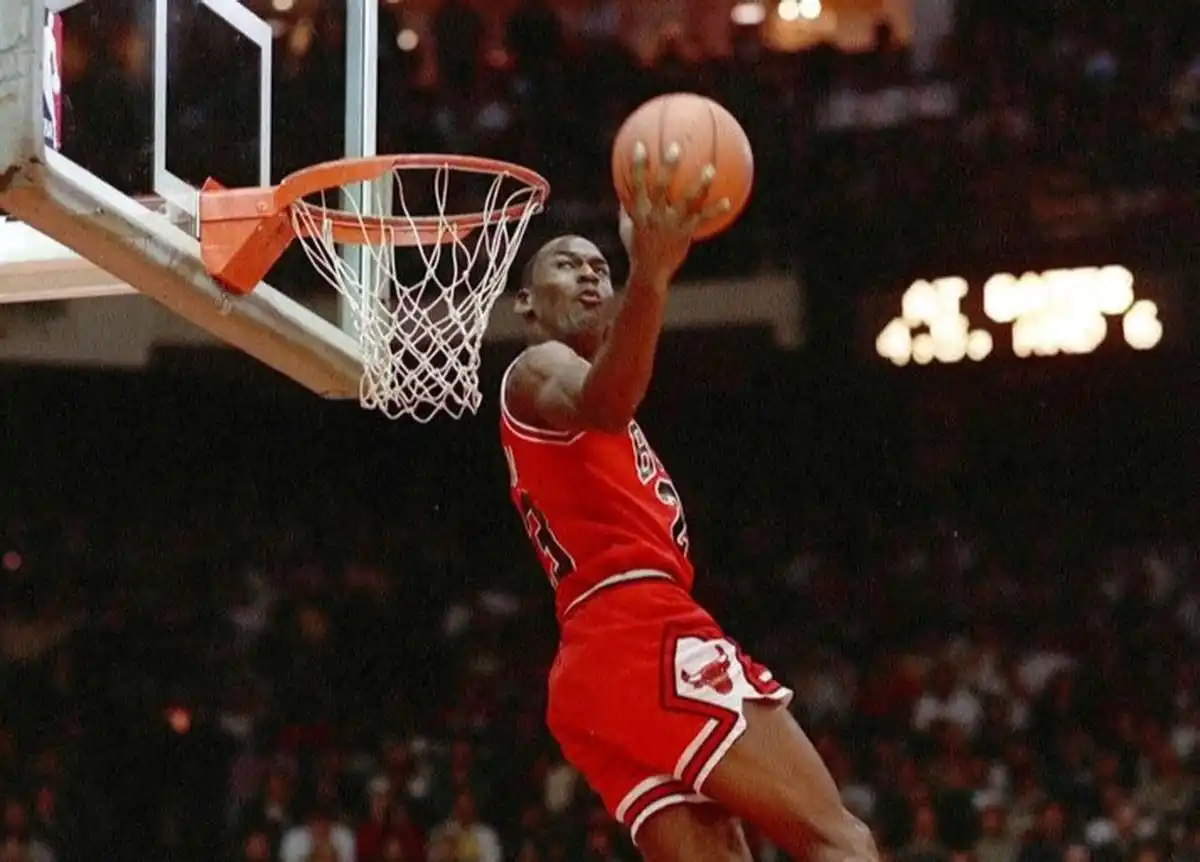 nba得分王榜_连续篮板王NBA历史_连续得分王NBA历史