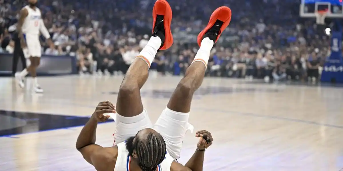 NBA假摔大师_nba假摔_勒布朗詹姆斯假摔技巧
