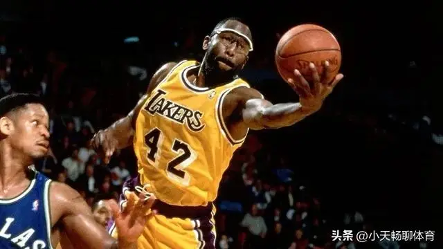 nba小前锋排名_小前锋传奇球星介绍_:NBA历史前十小前锋排名